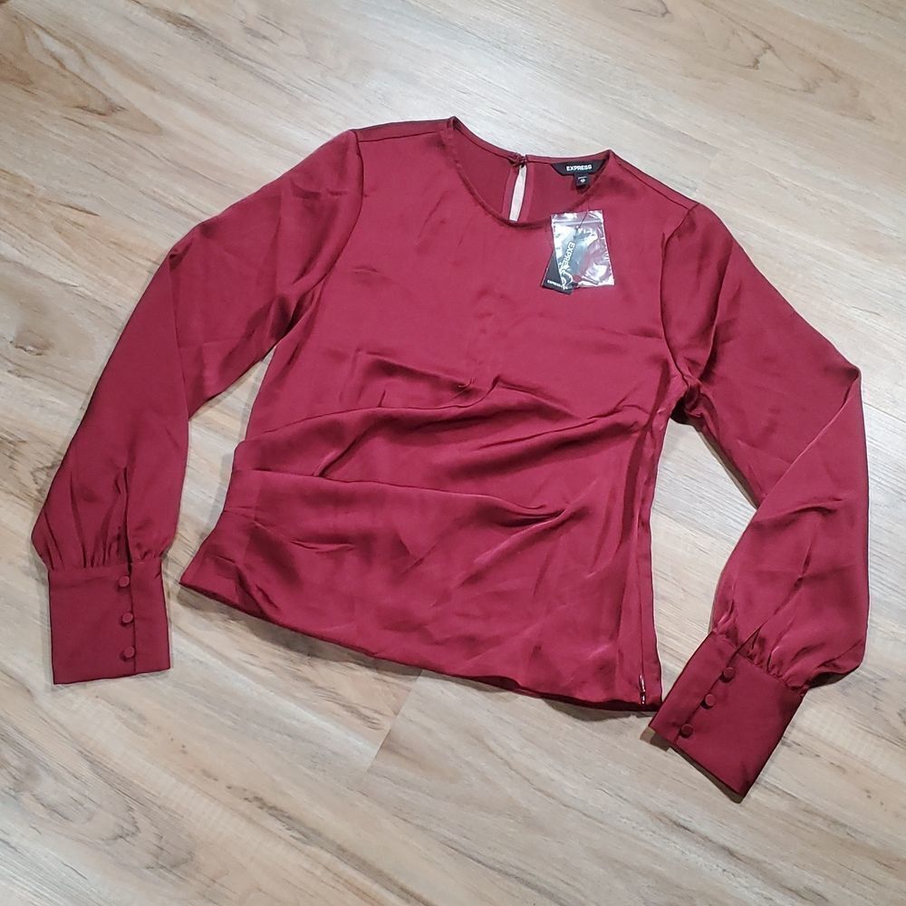 🔹️NWT Express Mulberry Satin Crisscross Ruching Long Sleeve Top XSmall